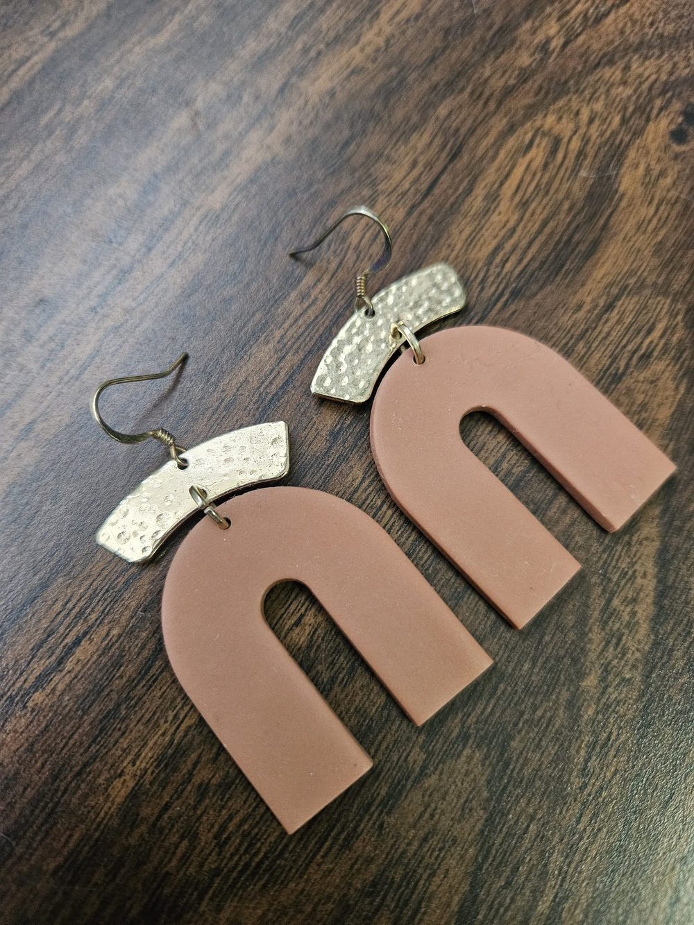 Handmade Boho Mauve Arch Drop Earrings with Hammered Gold Accent